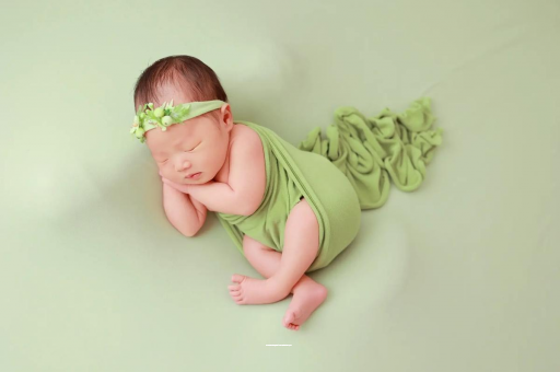 义乌宝宝边吃边拉正常吗